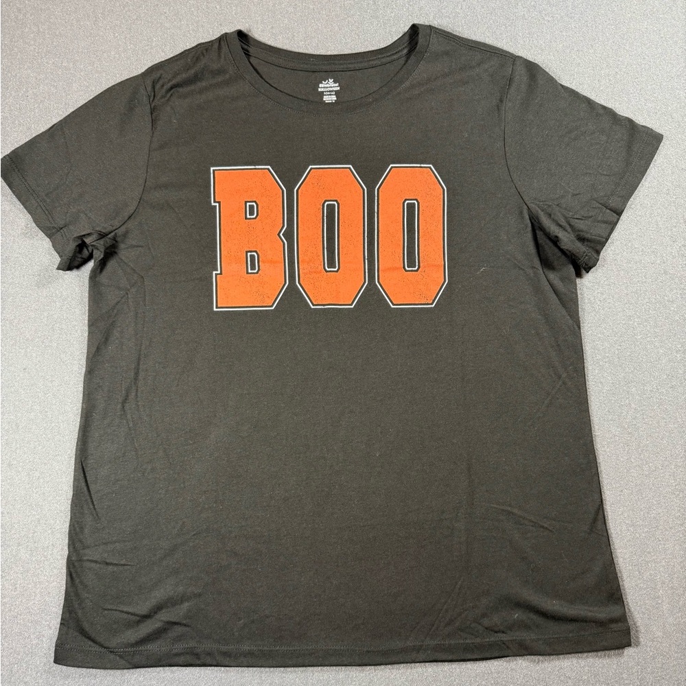 Way To Celebrate “Boo” Sport Halloween Graphic Tee - Women’s Large